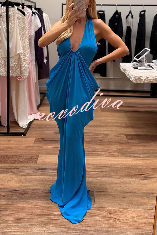 Vestido Musa Azafrán drapeado con cuello halter