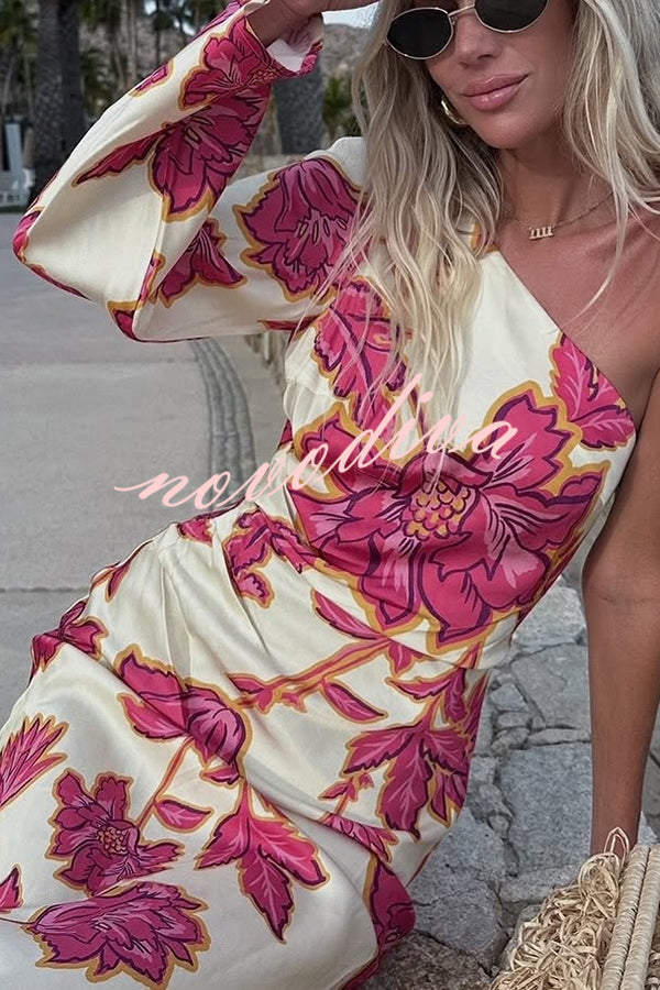 Vestido largo acampanado Rhia de satén con estampado floral asimétrico de un hombro