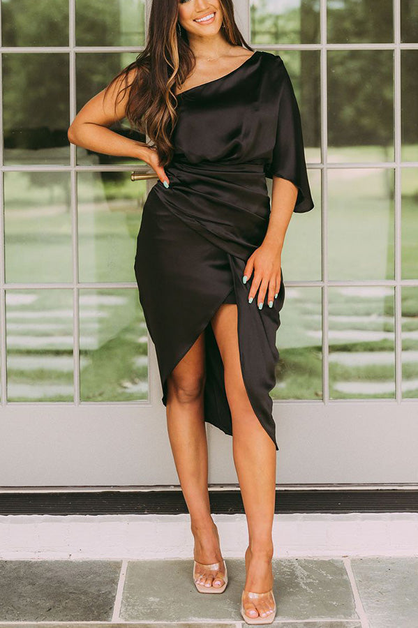 Vestido Glam Expectations drapeado de satén asimétrico de un hombro