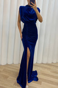 Vestido largo de fiesta Musa de Milán de terciopelo con hombreras, fruncido, cinturón y abertura