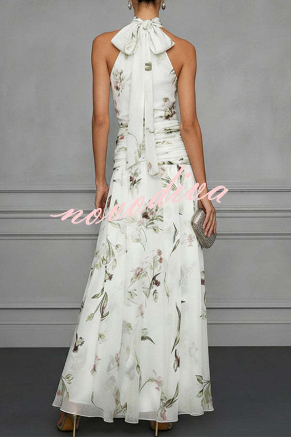 Vestido Aria floral halter fruncido