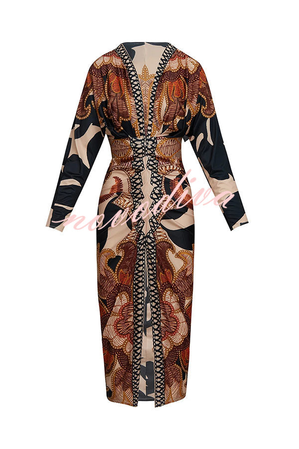 Vestido midi Verra con estampado único, manga murciélago larga, fruncido y abertura