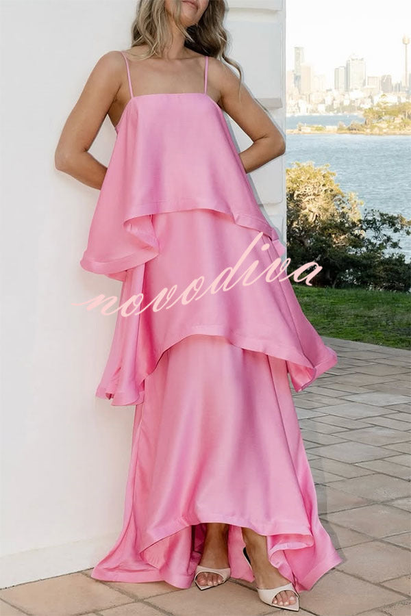 Vestido largo evasé lencero de satén con volantes y escote cuadrado, suave y fluido