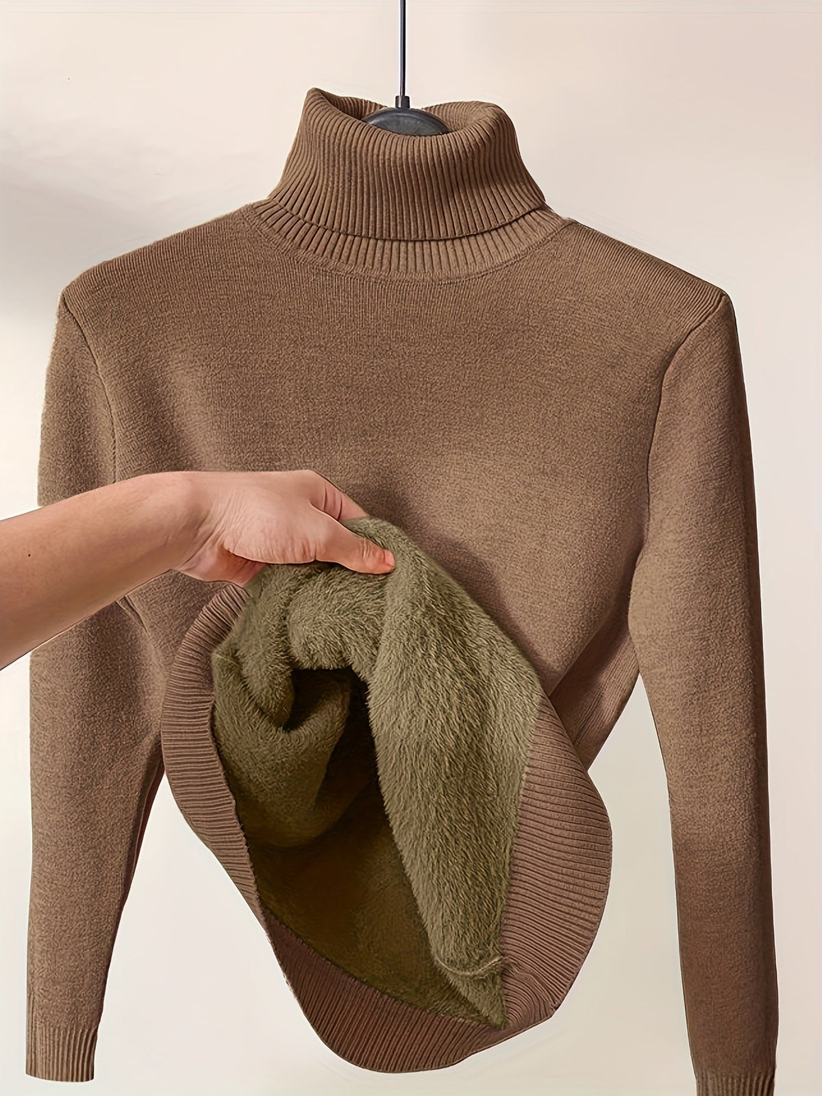 Liora | Jersey de cuello alto de tacto suave