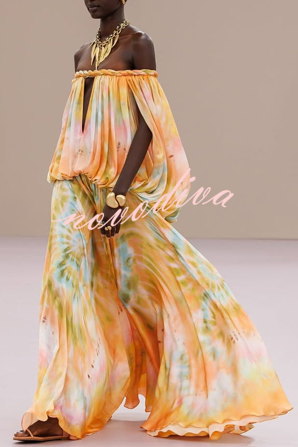 Vestido largo Precioso Sueño de los 70 drapeado con estampado tie-dye, hombros descubiertos y aberturas con trenzas