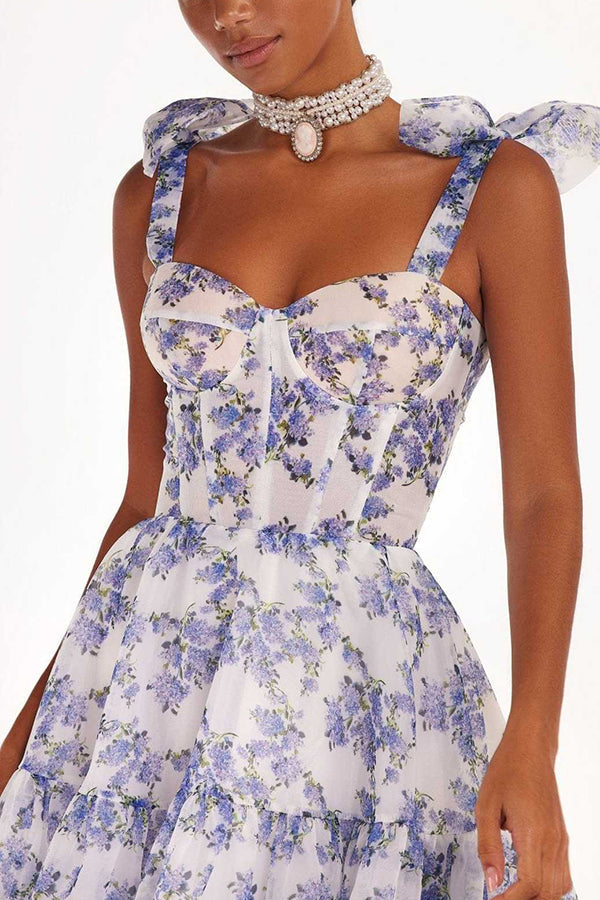 Vestido largo Fairytale Itself de organza con estampado floral y tirantes anudados