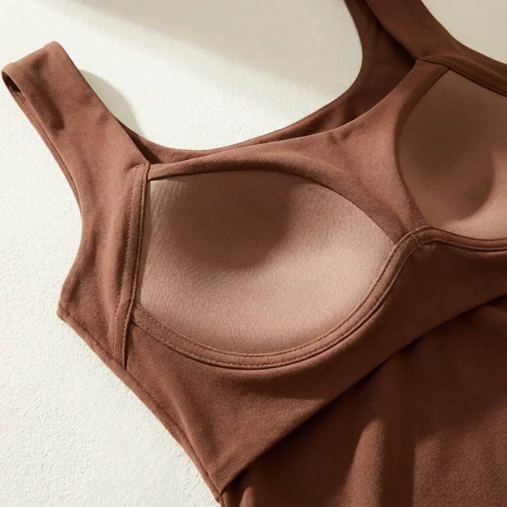 Roxanne | Camiseta de tirantes con sujetador incorporado