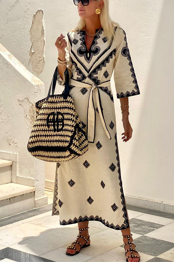 Vestido midi Ambiente Tranquilo de mezcla de lino con estampado étnico y cinturón