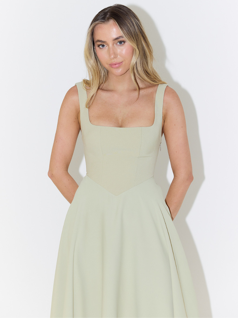 Antonia | Vestido midi clásico