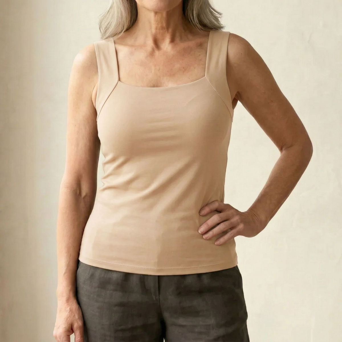 Roxanne | Camiseta de tirantes con sujetador incorporado