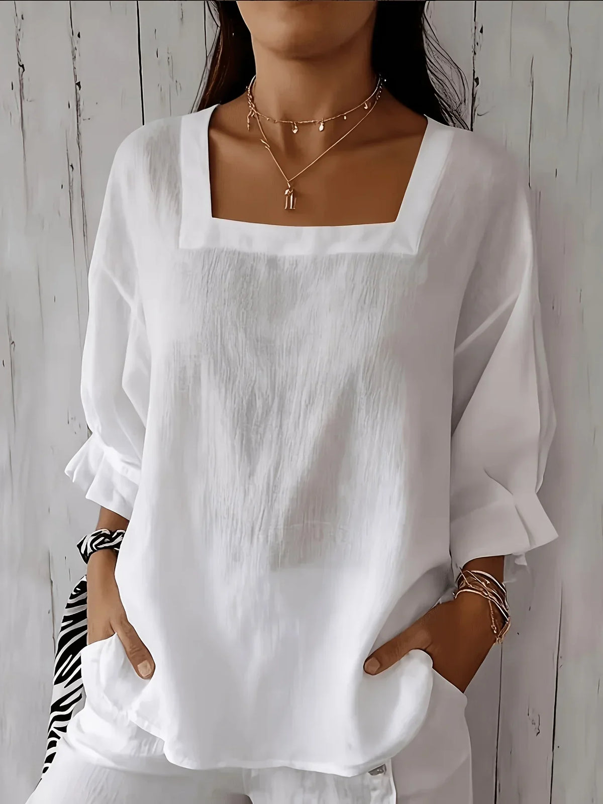 Sabrina - Blusa relajada con escote cuadrado
