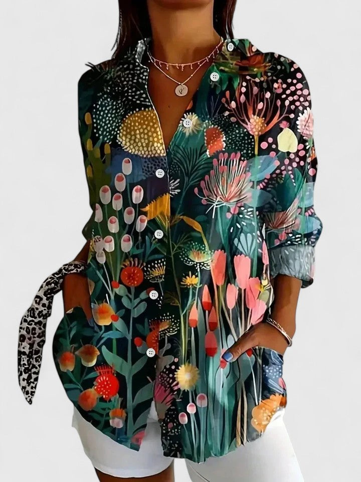 Anica - Blusa de Botones Artística y Vibrante