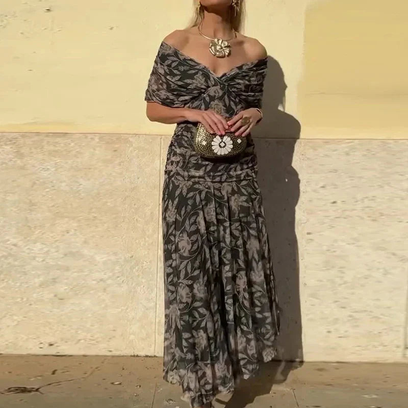 Hayden™ Vestido largo floral con escote en V
