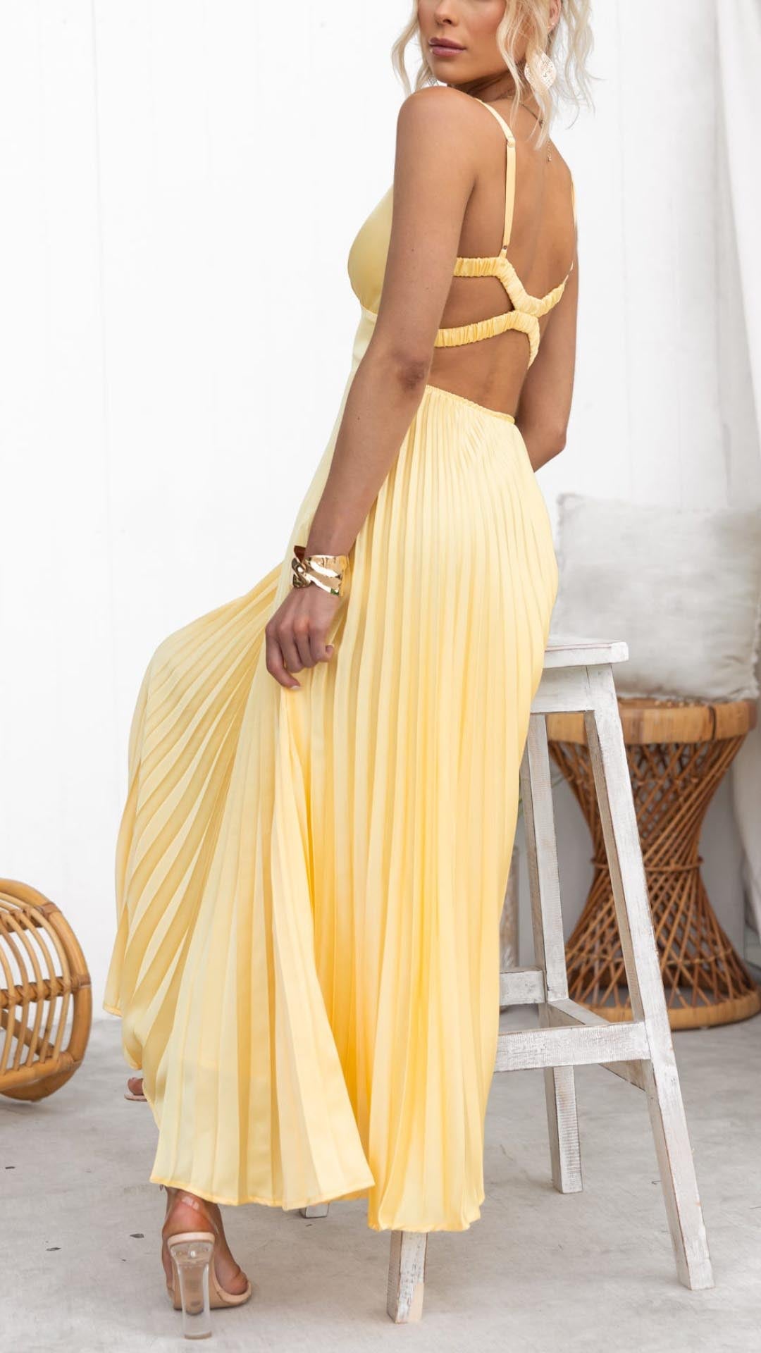 Aveline | Vestido Maxi Plisado con Escote en V