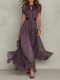 Flavia | Vestido Largo Morado con Escote de Ojo de Cerradura, Ribete de Encaje de Chifón