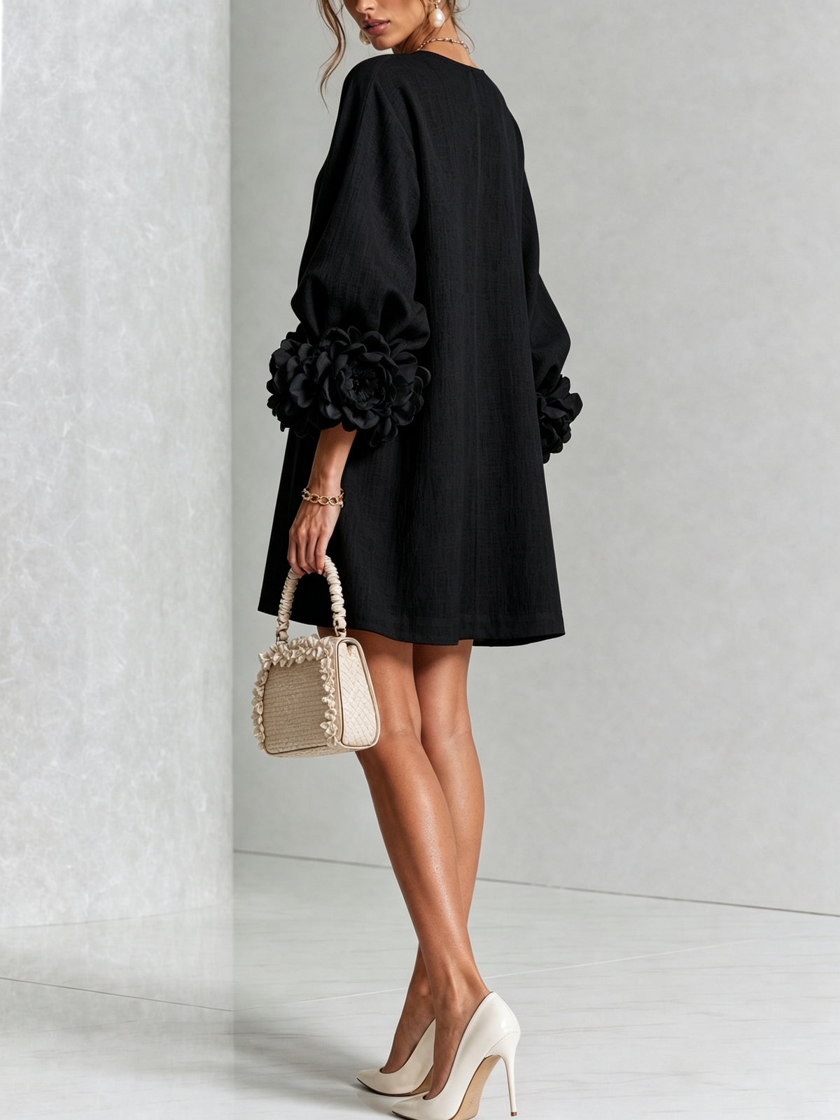 Vestido Corto Floral Abotonado con Llamativos Puños Florales