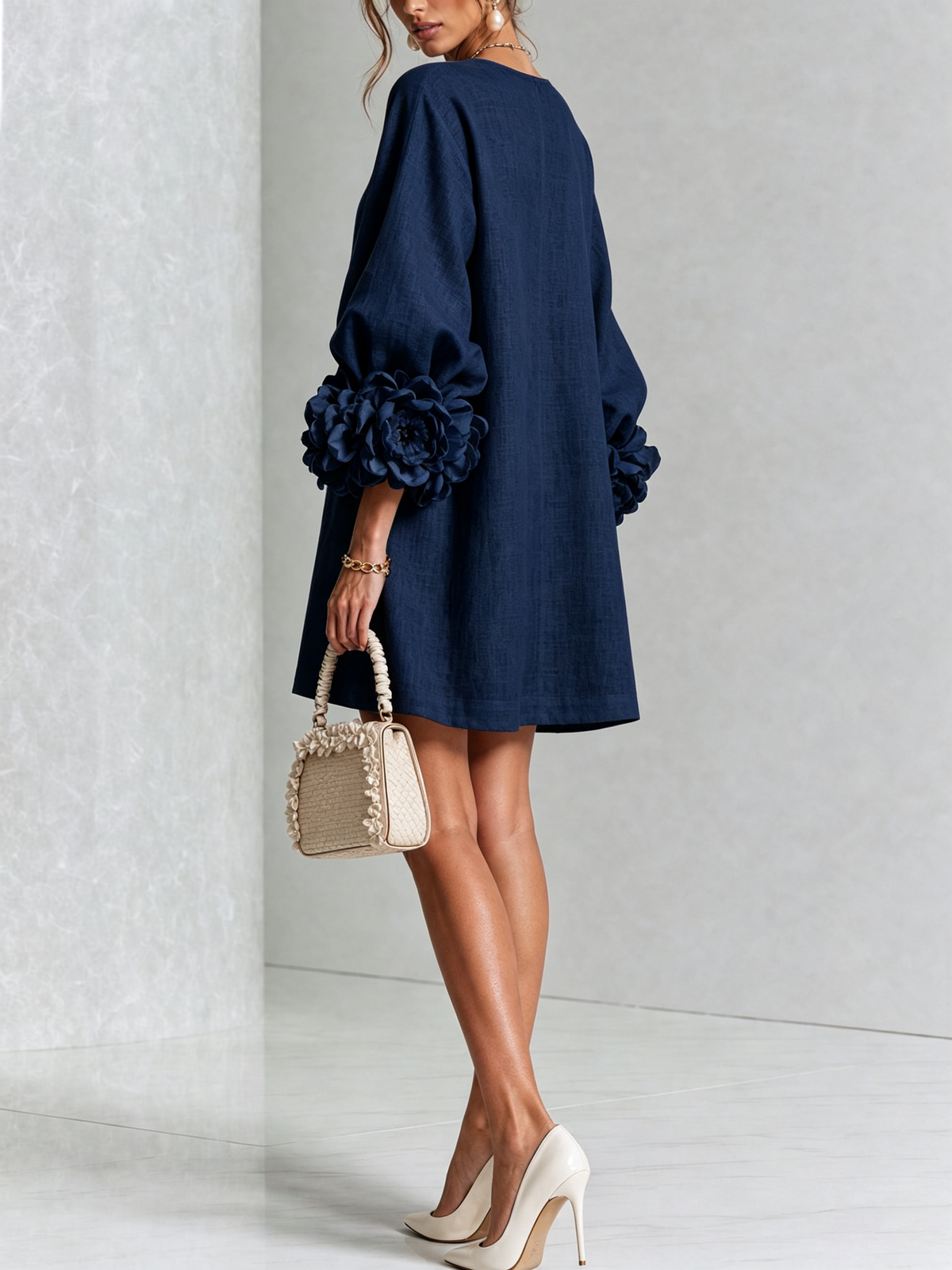 Florence™ | Vestido Mini Floral con Botones y Puños de Nudo de Rosa