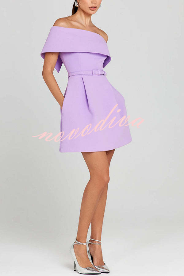 Minivestido Elegant Evening bandeau con solapa, cinturón extraíble y bolsillos