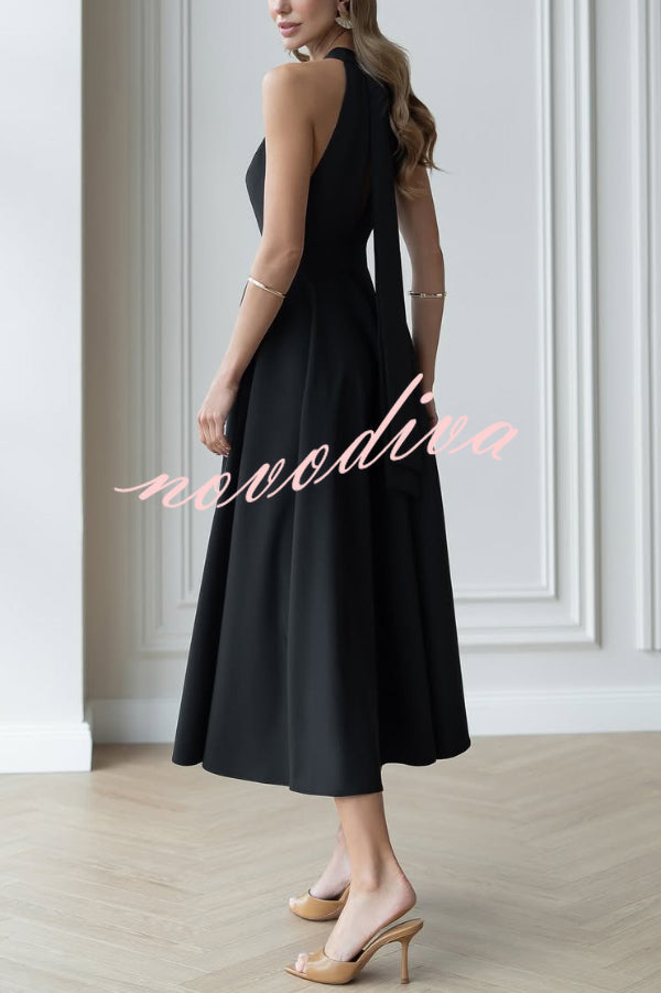 Vestido midi elegante de color liso con cuello halter, lazo y cintura ceñida