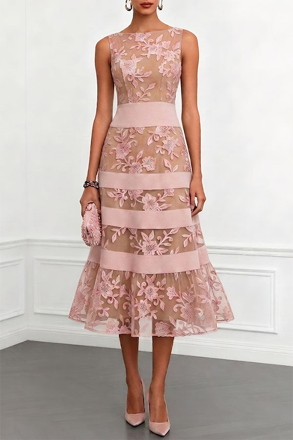 Vestido midi evasé Rosmie de encaje de malla con flores, bloques de color, escote barco y sin mangas