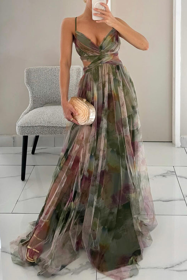 Vestido largo Giselle de tul con estampado floral, cintura con abertura y lazada en la espalda