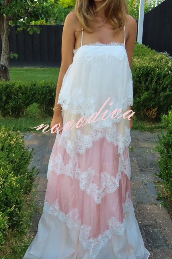 Vestido largo Caroline degradado con volantes escalonados, ribete de encaje, tirantes ajustables, espalda descubierta y corte en A