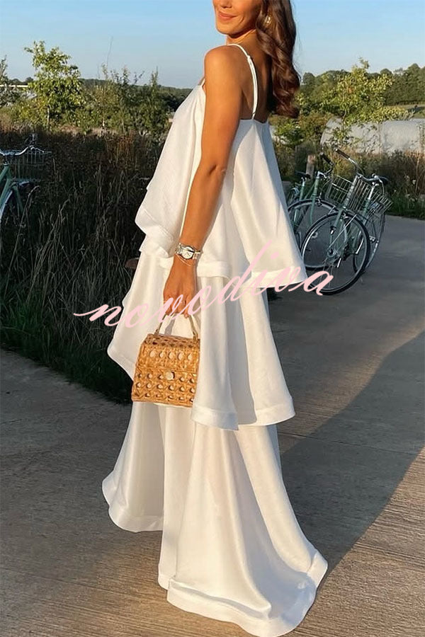 Vestido largo evasé lencero de satén con volantes y escote cuadrado, suave y fluido