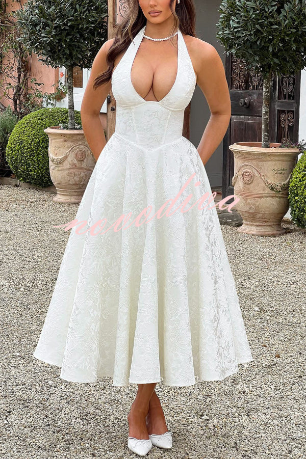 Vestido midi elegante de jacquard con cuello halter, cintura entallada y espalda abierta