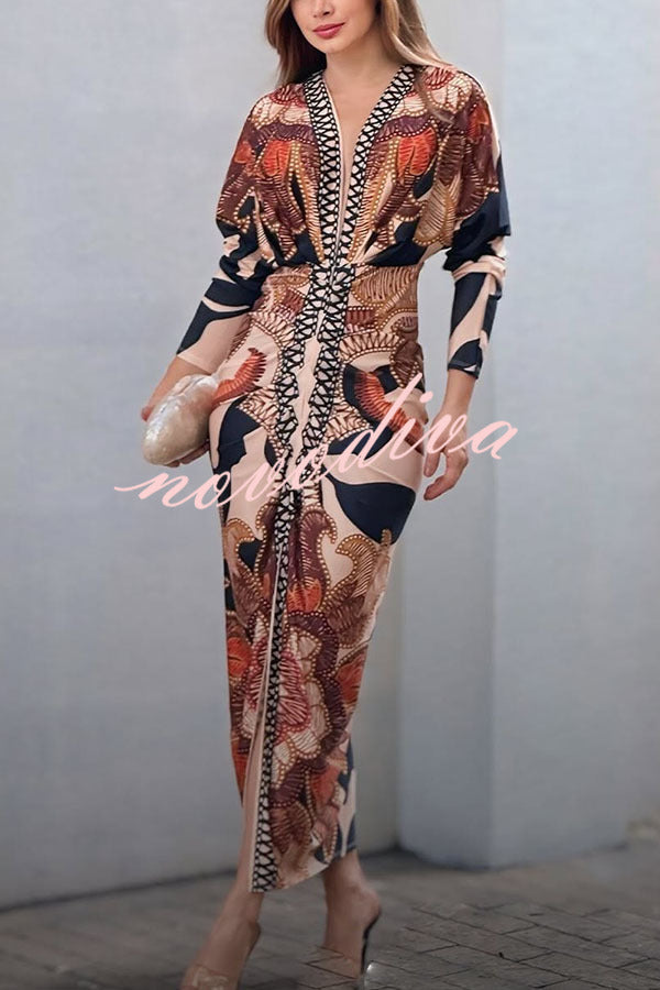 Vestido midi Verra con estampado único, manga murciélago larga, fruncido y abertura