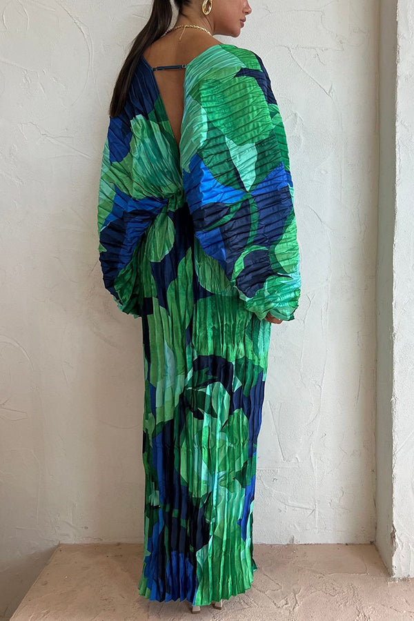 Vestido largo tipo capullo con estampado tropical, manga kimono y plisado