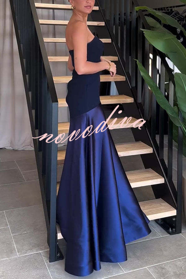 Vestido largo de gala palabra de honor de satén con paneles y vuelo, elegancia atemporal