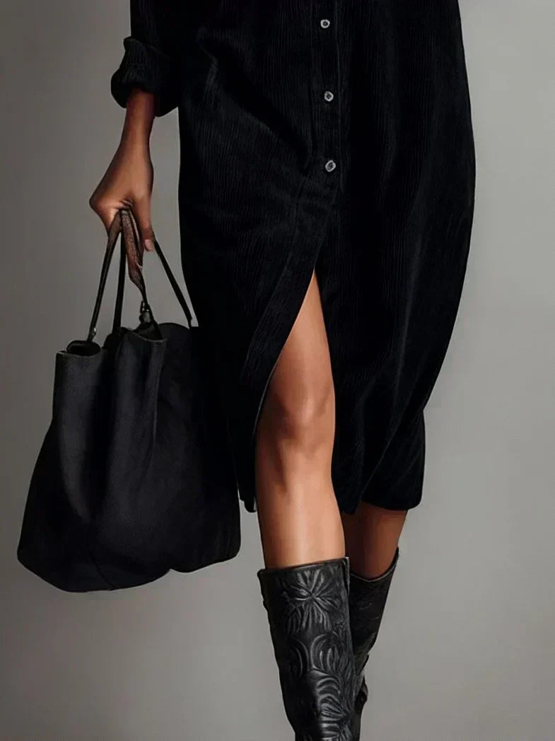Aurovia, vestido camisero acampanado y elegante