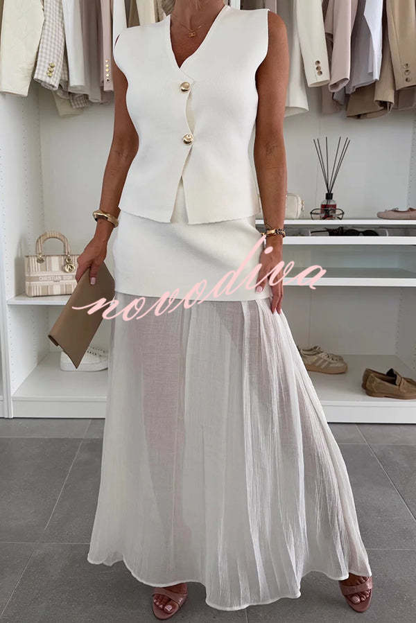 Chaleco holgado de punto con escote en V y botones dorados, elegante y con estilo