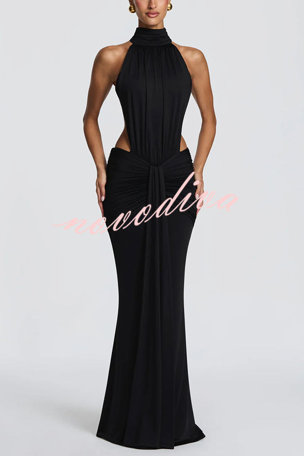 Vestido largo Thekla de punto elástico y fluido con cuello alto, fruncido, espalda descubierta y drapeado