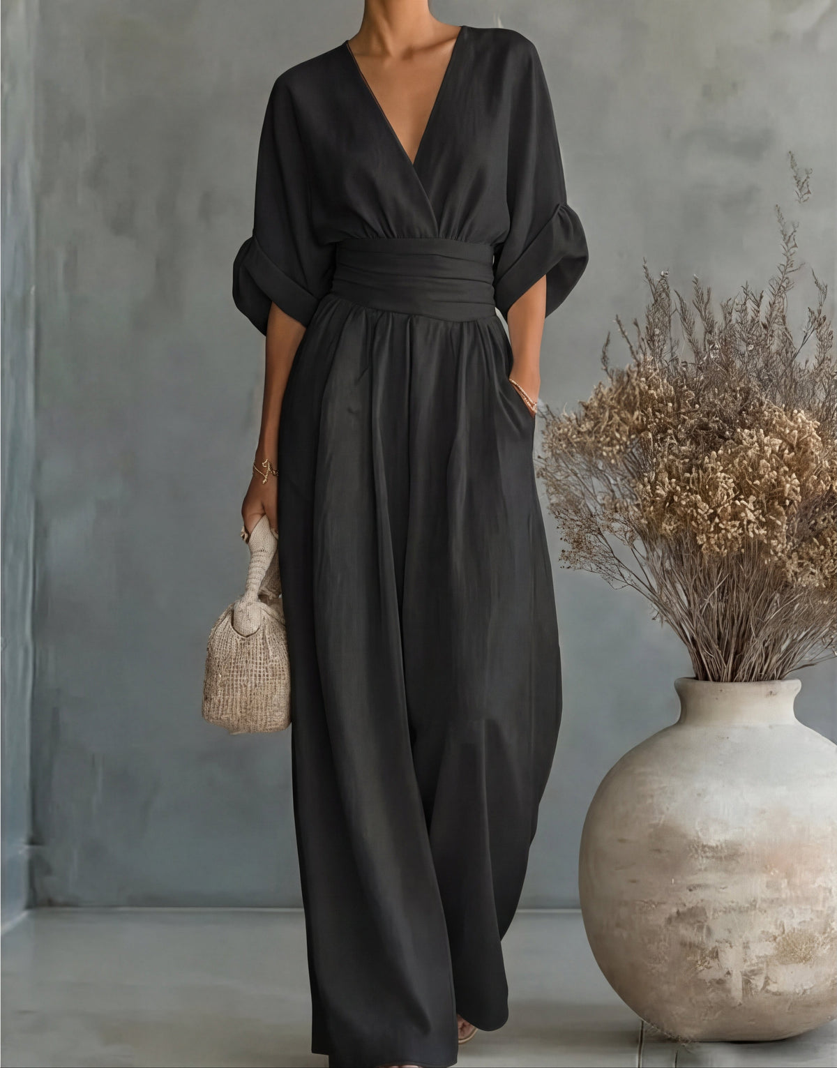 Daniela - Mono elegante con escote en V y pernera ancha