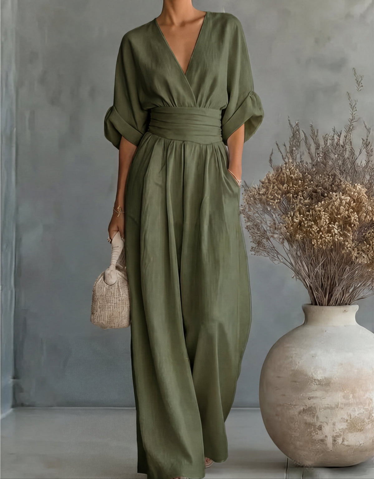 Daniela - Mono elegante con escote en V y pernera ancha