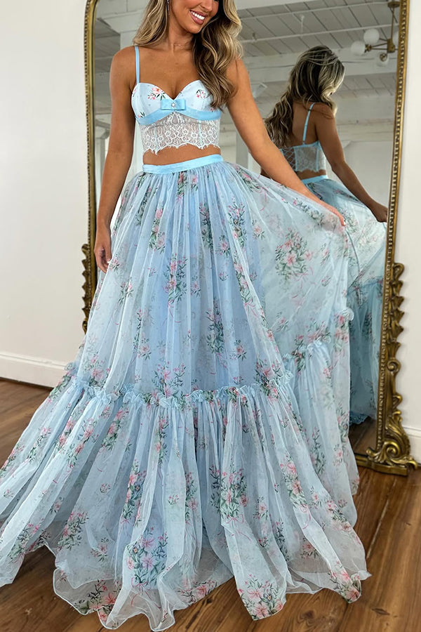 Conjunto Vita de top corto de satén floral con lazo y lazada de encaje en la espalda y falda larga evasé de tul de tiro alto