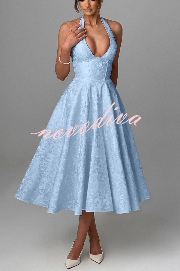 Vestido midi elegante de jacquard con cuello halter, cintura entallada y espalda abierta