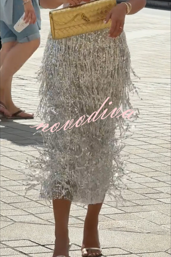 Falda midi Evening Charm de talle alto con flecos de lentejuelas superpuestos, cremallera trasera y abertura
