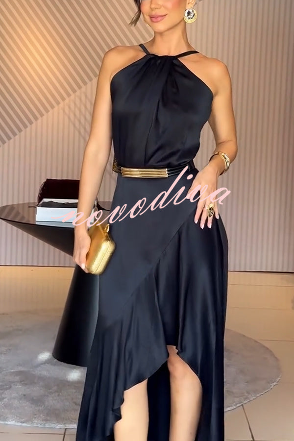 Vestido largo Terez de satén con cinturón metalizado, cuello halter, bajo asimétrico y abertura