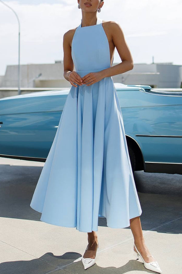 Vestido midi elegante de color liso con cuello halter, lazo y cintura ceñida