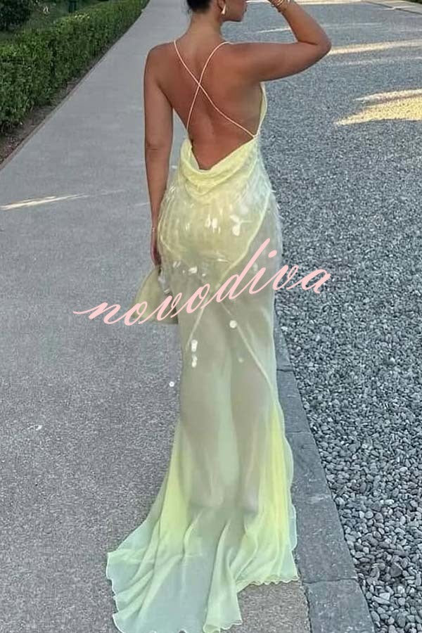Vestido largo lencero Noche Perfecta de lentejuelas bordadas con espalda descubierta y bajo drapeado de tul
