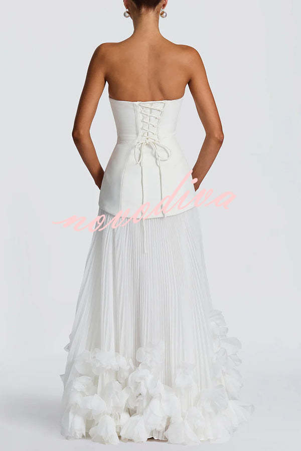 Vestido largo de gala Serafina palabra de honor con apliques florales hechos a mano, bajo plisado y lazada en la espalda