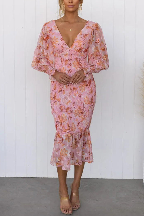 Vestido midi Garden Gathering floral con cintura fruncida elástica