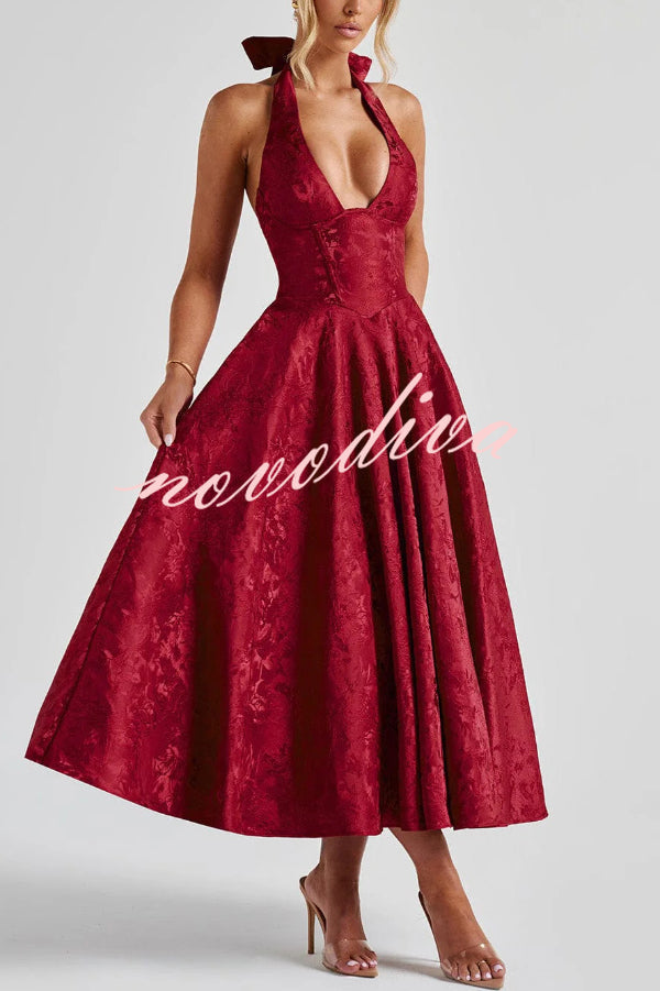 Vestido midi elegante de jacquard con cuello halter, cintura entallada y espalda abierta