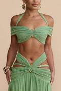 Top corto halter Martina de malla elástica con detalle metálico dorado, fruncido y escote corazón, ideal para vacaciones