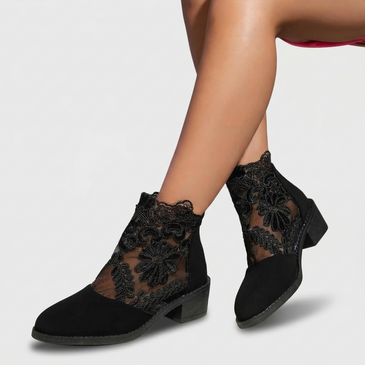Botines Clarisse elegantes de encaje y tacón cómodo