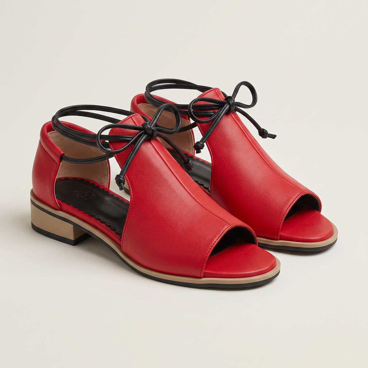 LILLIANA – SANDALIAS DE PIEL CON TIRAS