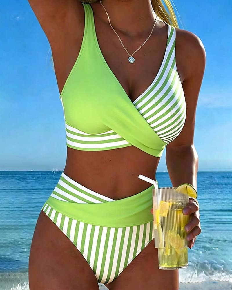 Bikini de dos piezas con efecto reductor