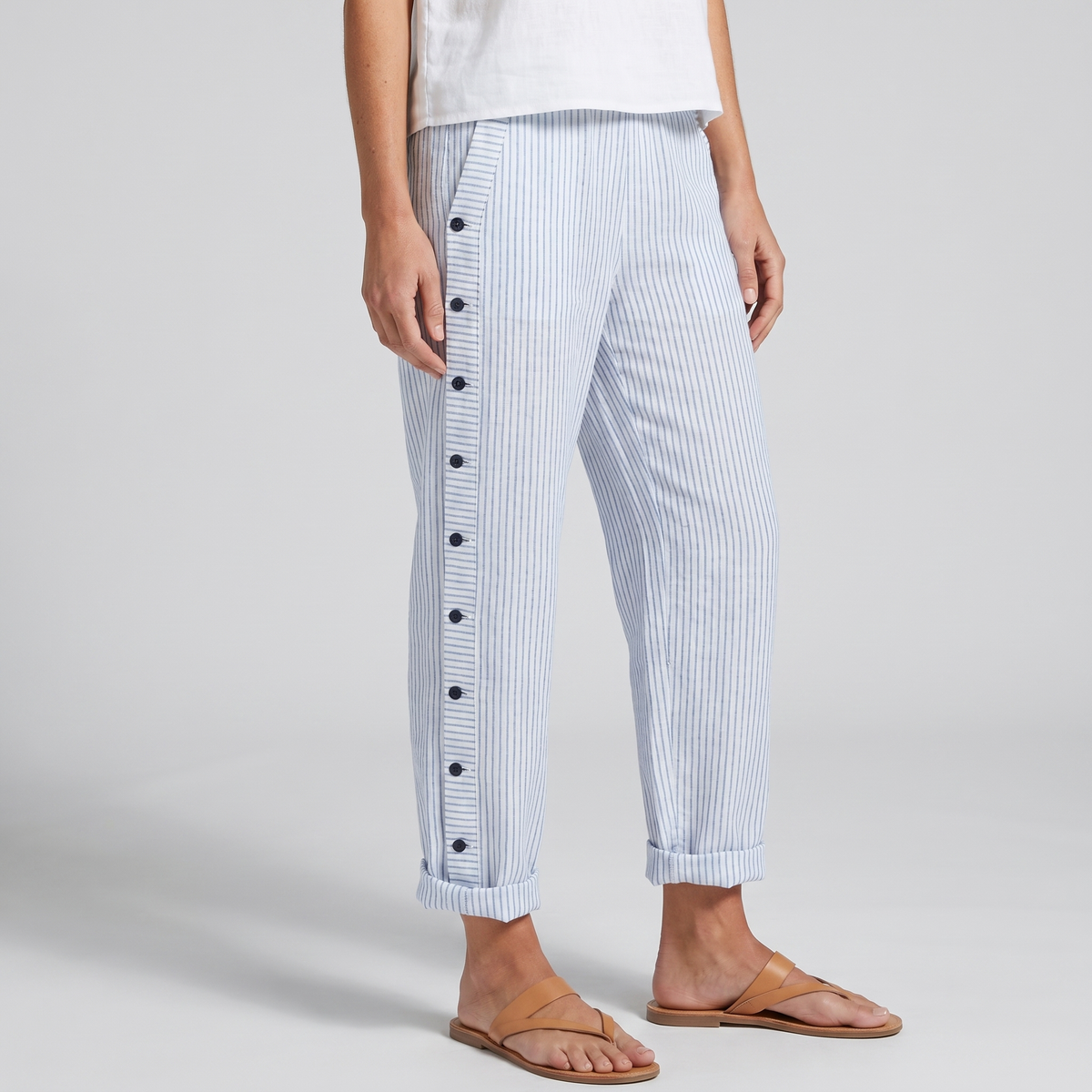 Tess | Pantalón de Rayas con Panel de Botones